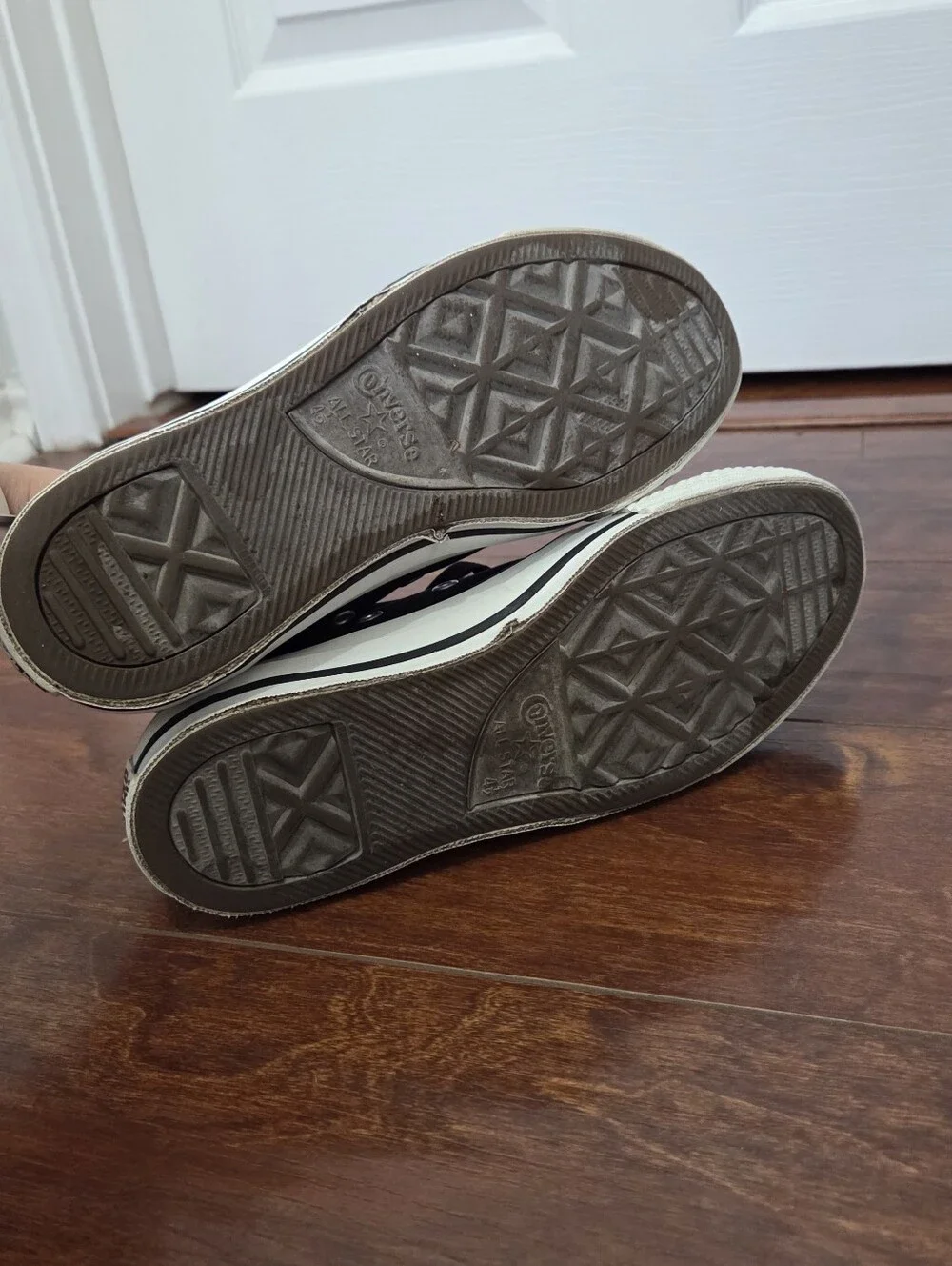 Converse Chuck Taylor All Star Low Top Black Canvas Sneakers Womens 6.5 Mens 4.5 - Picture 8 of 9